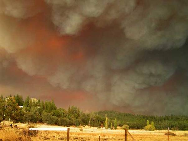 The Valley Fire seen from a medow on Spruce Grove road between the north and south entrance.